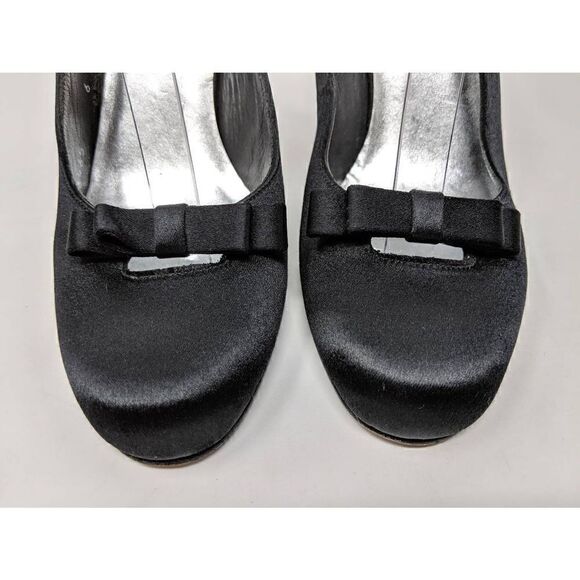 STUART WEITZMAN BLACK SATIN EVENING DRESS BOW SLINGBACK STILETTO HEELS PUMPS 6 M - Picture 9 of 9